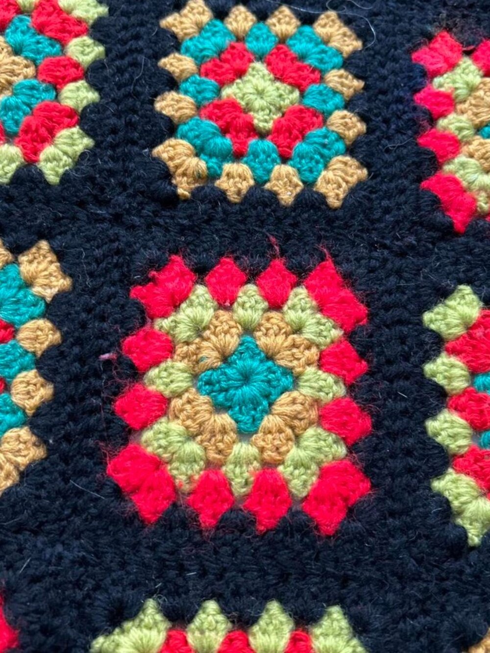 Vintage Afgan Handmade Crochet/Knit Granny Square Throw Blanket - Picture 3 of 4